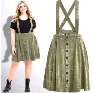 Torrid Size 2 Olive Green Mineral Wash Challis Skirtall with Removable Straps